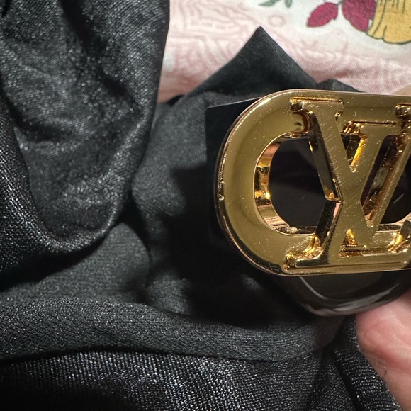 Louis Vuitton Sunglasses - Picture 11 of 11